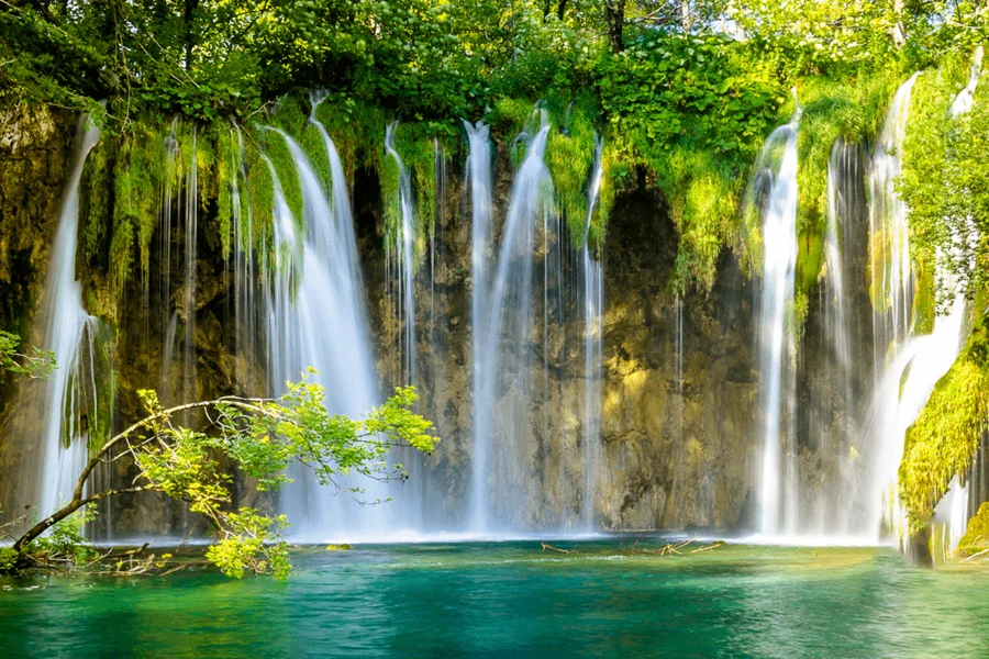 Plitvice Lakes National Park Guided Tour, Split
