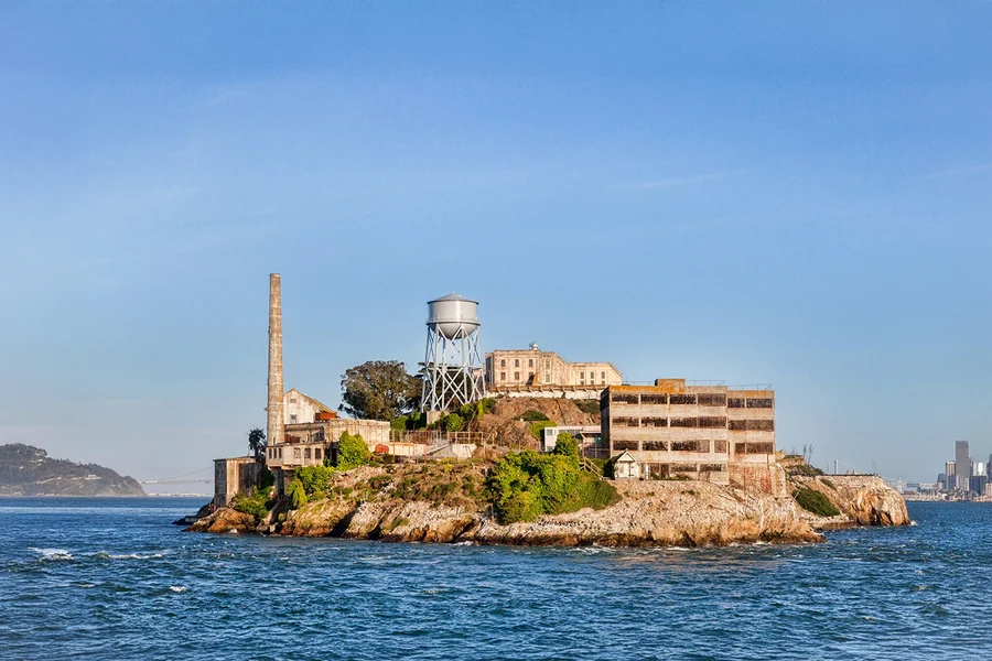 From San Francisco: Alcatraz, Aquarium of the Bay, & Napa/Sonoma Wine Country 2-Day Trip, San Francisco