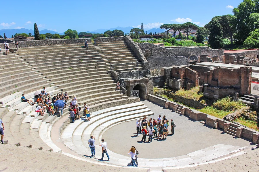 Tur ghidat și bilet all-inclusive pentru Pompei, at Tempio Travel - Walking Tour, Naples
