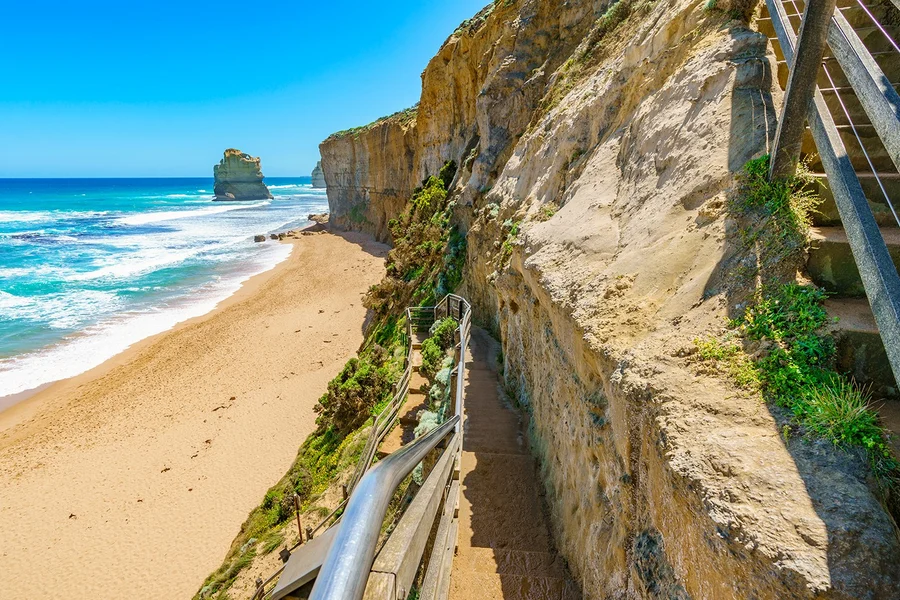 Great Ocean Road & 12 Apostles Reverse Tour
, Melbourne